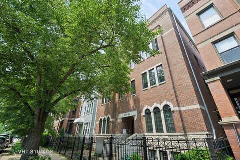 2338 W. Roscoe Street, Chicago, IL 60618
