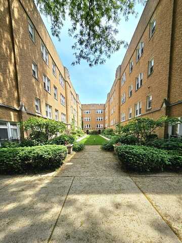 2537.5 Prairie Avenue, Evanston, IL 60201