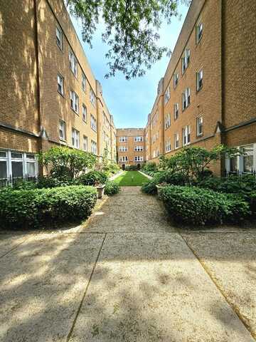 2537.5 Prairie Avenue, Evanston, IL 60201