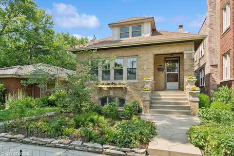 2558 W. Cullom Avenue, Chicago, IL 60618