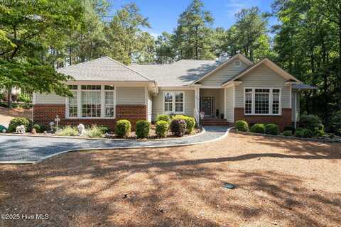 50 Glasgow Drive, Pinehurst, NC 28374