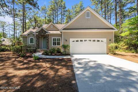 2 Lee Court, Pinehurst, NC 28374
