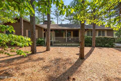 4 Prichard Lane, Pinehurst, NC 28374