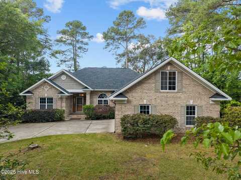 816 Mimosa Drive, Vass, NC 28394