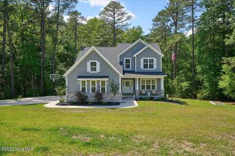 5 Rafferty Court, Whispering Pines, NC 28327