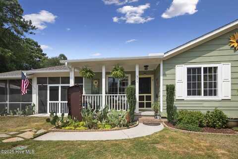 595 Yadkin Road, Southern Pines, NC 28387