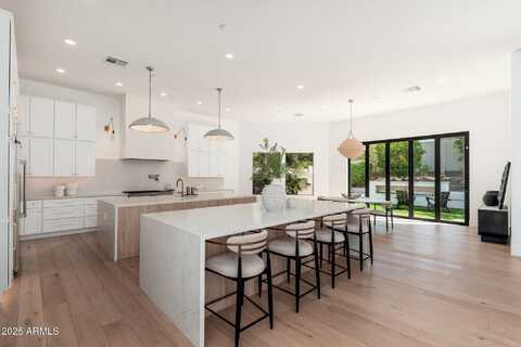 7710 E TARDES Drive, Scottsdale, AZ 85255