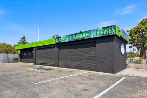 900 Flower Street, Bakersfield, CA 93305