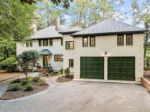 135 Highland Road, Southern Pines, NC 28387
