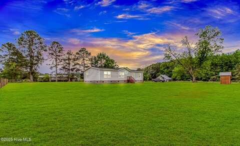 198 Kinlaw Drive, Tabor City, NC 28463