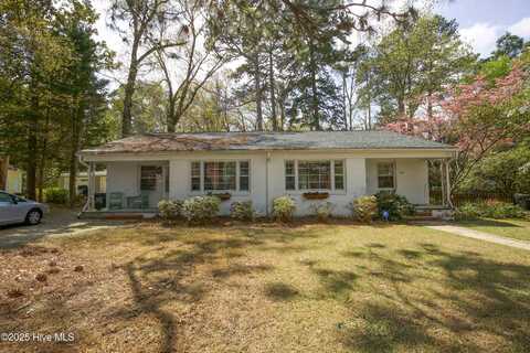 264 E Indiana Avenue, Southern Pines, NC 28387
