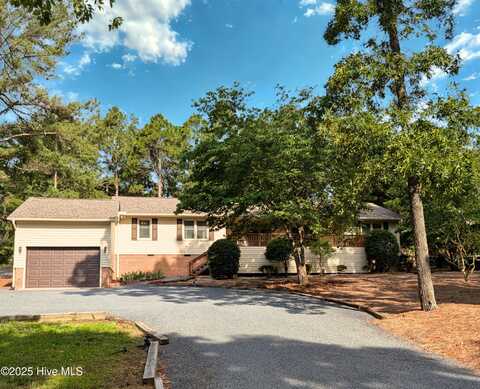 102 Thistle Lane, West End, NC 27376