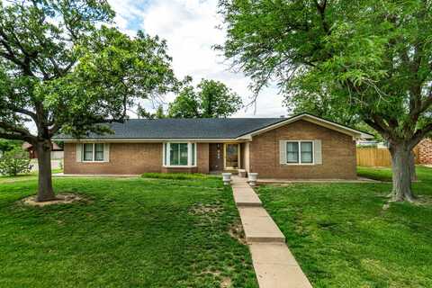 220 Buffalo, Tulia, TX 79088