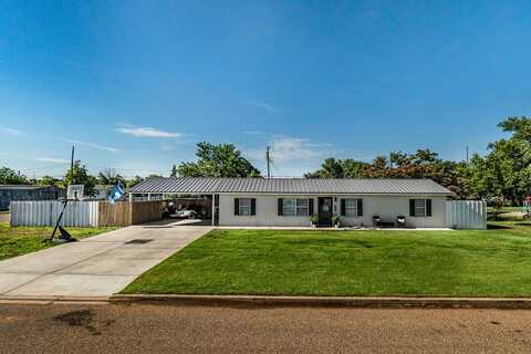301 Ave A, Hart, TX 79043