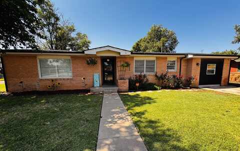 2901 W 11th, Plainview, TX 79072
