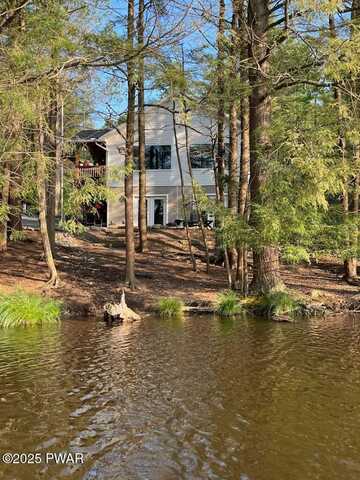 132 N Lake Shore Drive, Dingmans Ferry, PA 18328