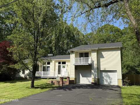12044 Maplewood Drive, East Stroudsburg, PA 18302