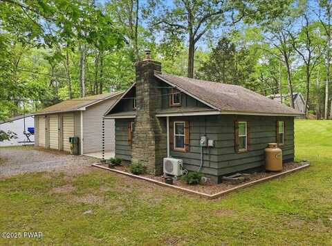24 Holland Road, Hawley, PA 18428