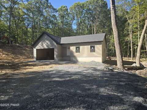 109 Pitch Pine Lane, Milford, PA 18337