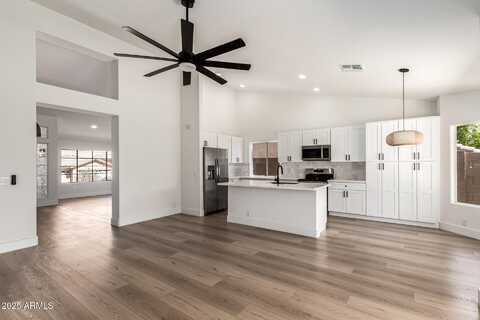 15226 S 14TH Drive, Phoenix, AZ 85045