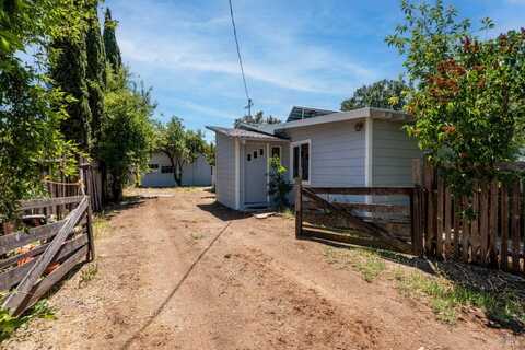 2025 Valley Road, Willits, CA 95490