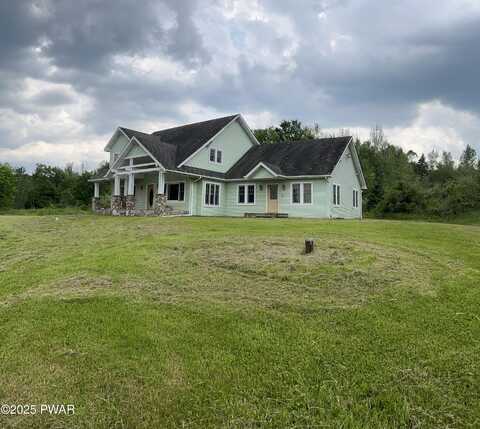 582 Spring Hill Road Road, Moscow, PA 18444