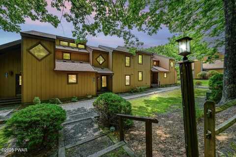1107 Crest Circle, Lakeville, PA 18438