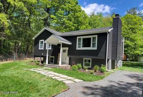 147 Beach Lane, Dingmans Ferry, PA 18328