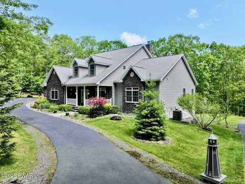 1050 Dewberry Drive, Hawley, PA 18428