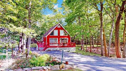 108 Tulip Street, Dingmans Ferry, PA 18328