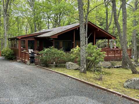 111 Roosevelt Drive, Lords Valley, PA 18428