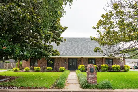 513 Robert Lee Circle, Lafayette, LA 70506