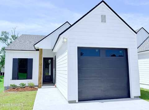 111 Twin Meadow Lane, Lafayette, LA 70508