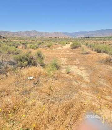 5593 Vista Grande, Weldon, CA 93283