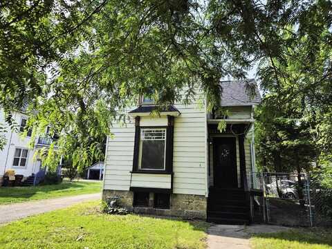 1327 Charles, ROCKFORD, IL 61104