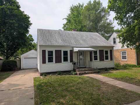 2816 Kenmore, ROCKFORD, IL 61101