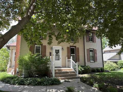 238 S WALNUT, STILLMAN VALLEY, IL 61084