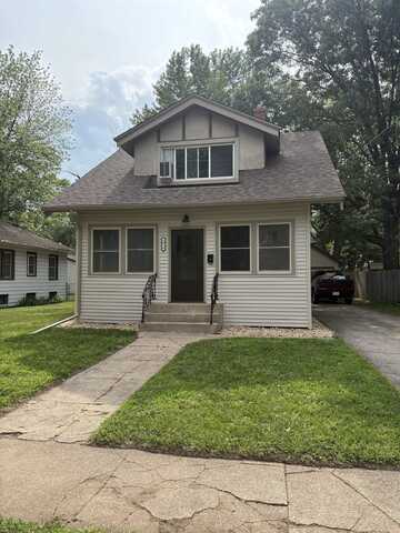 1916 Ridge, ROCKFORD, IL 61103