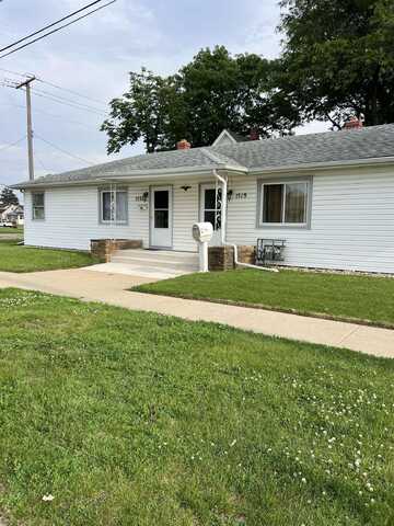 1519 21 St., ROCKFORD, IL 61104