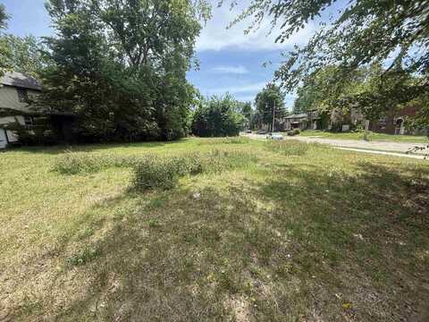 2001 Charles, ROCKFORD, IL 61104