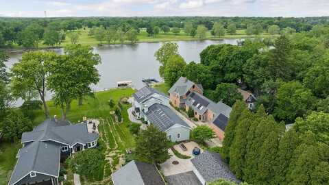5216 East, LOVES PARK, IL 61111