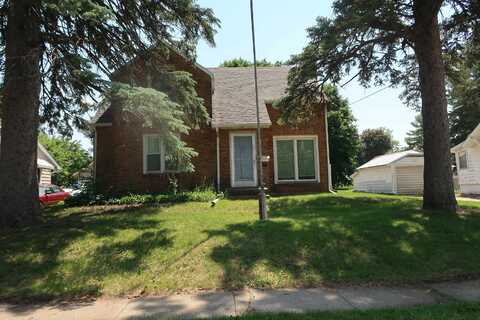 427 W Garfield, FREEPORT, IL 61032
