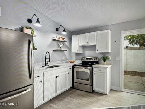 3646 N 67TH Avenue, Phoenix, AZ 85033