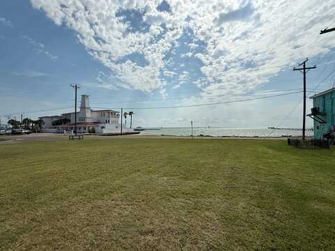 217 S Fulton Beach Road, ROCKPORT, TX 78382
