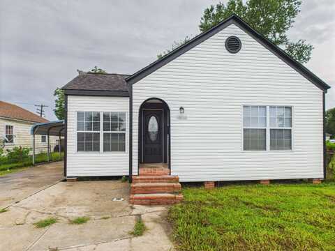 1832 19th St, Port Arthur, TX 77640