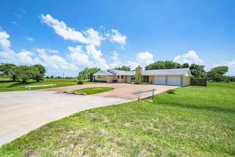 401 E Fifth, ROCKPORT, TX 78382