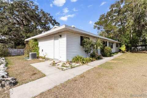 9445 W Milwaukee Court, Crystal River, FL 34428