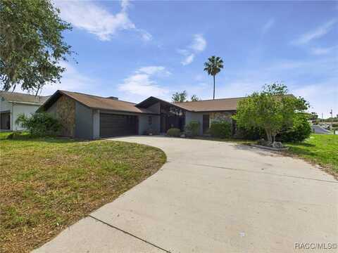3890 N Calusa Point, Crystal River, FL 34428