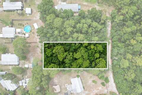 7261 W Stuart Lane, Homosassa, FL 34448