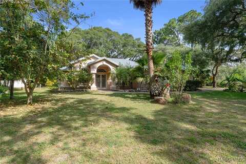 8 N Kensington Avenue, Lecanto, FL 34461